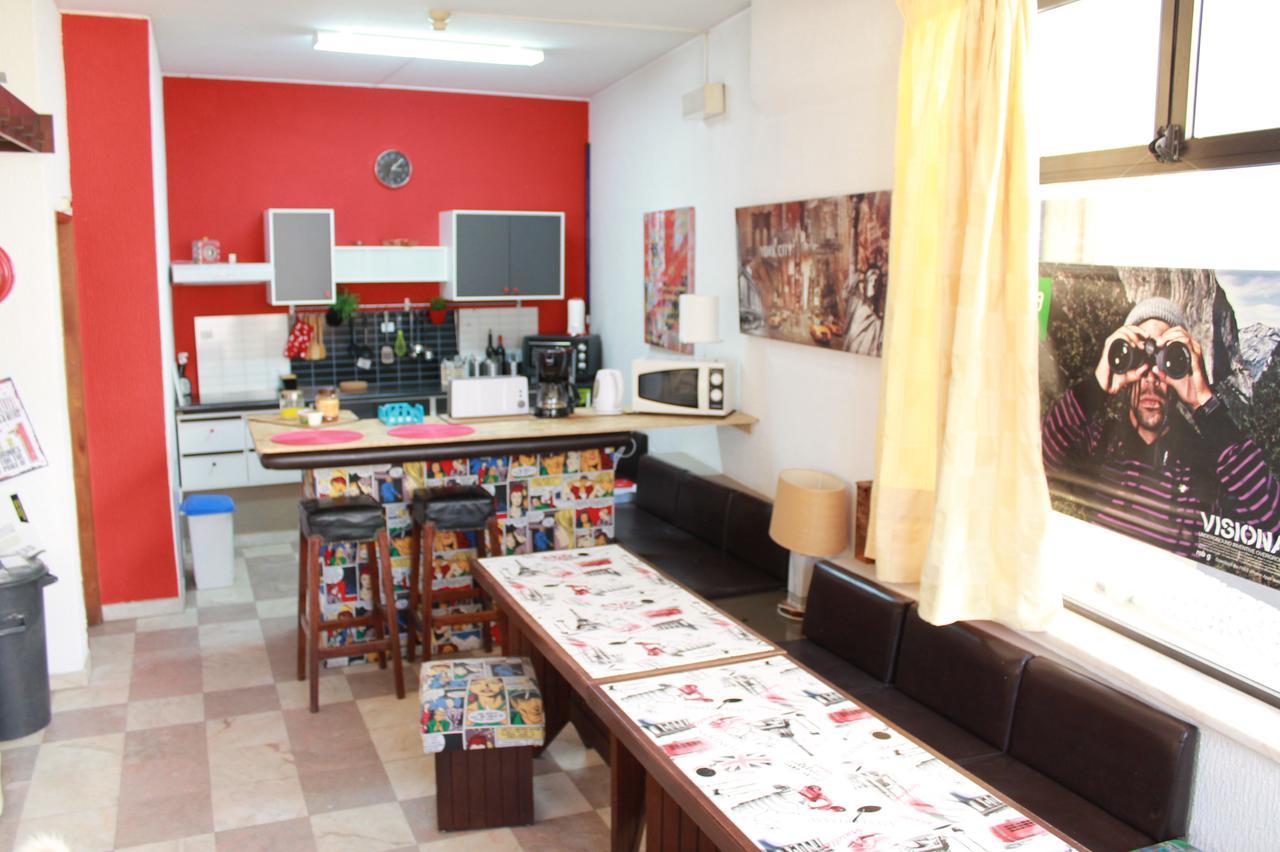 Sol A Sol Hostel Лагуш Екстер'єр фото