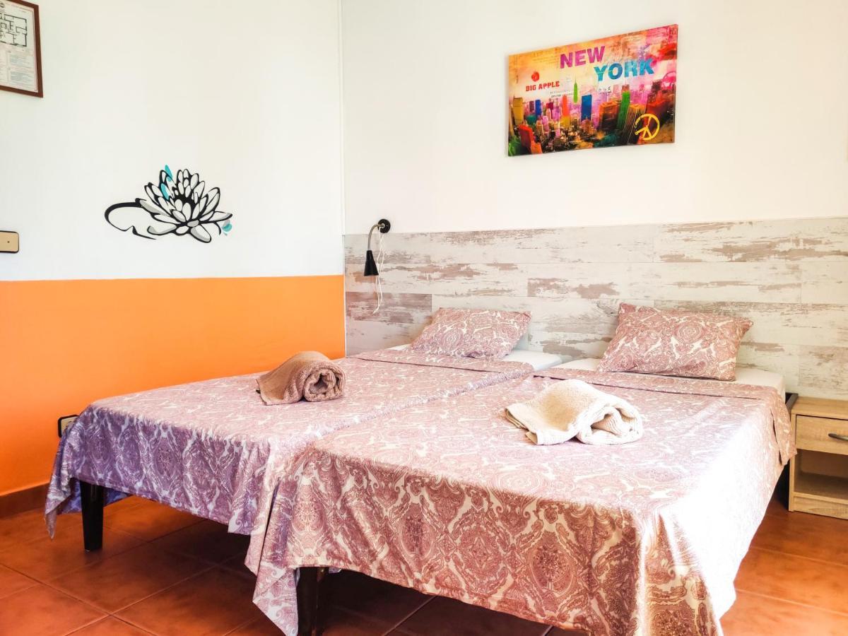 Sol A Sol Hostel Лагуш Екстер'єр фото